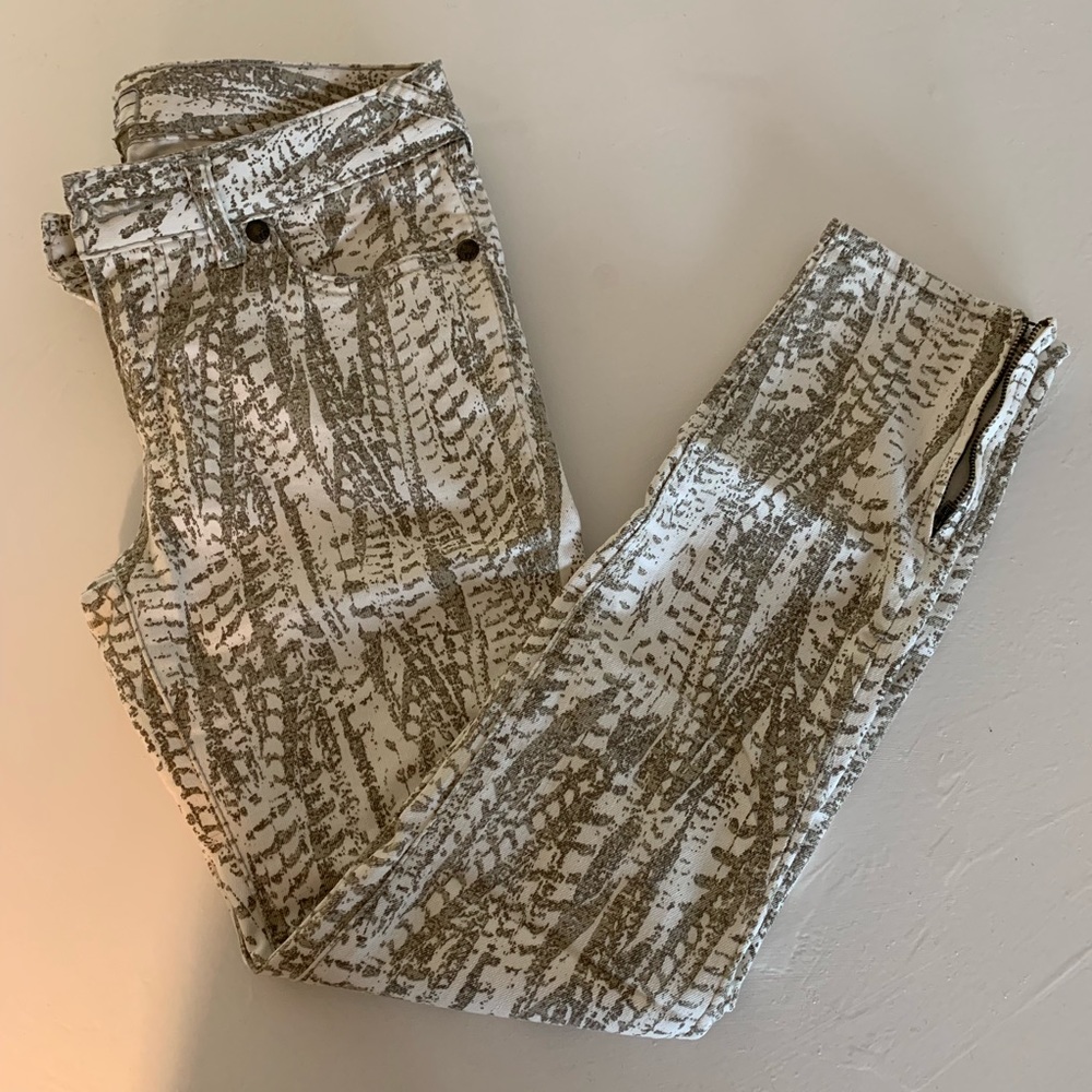 Free People cropped feather print skinny jean
